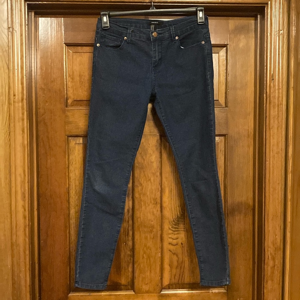 Size 27 (4) Forever 21 Medium Wash Skinny Jeans